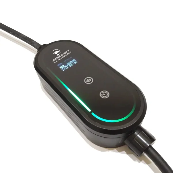 Cargador portátil UMF-M07 de Umfree Energy | Diseño compacto con pantalla LED, botones táctiles y luz indicadora de carga